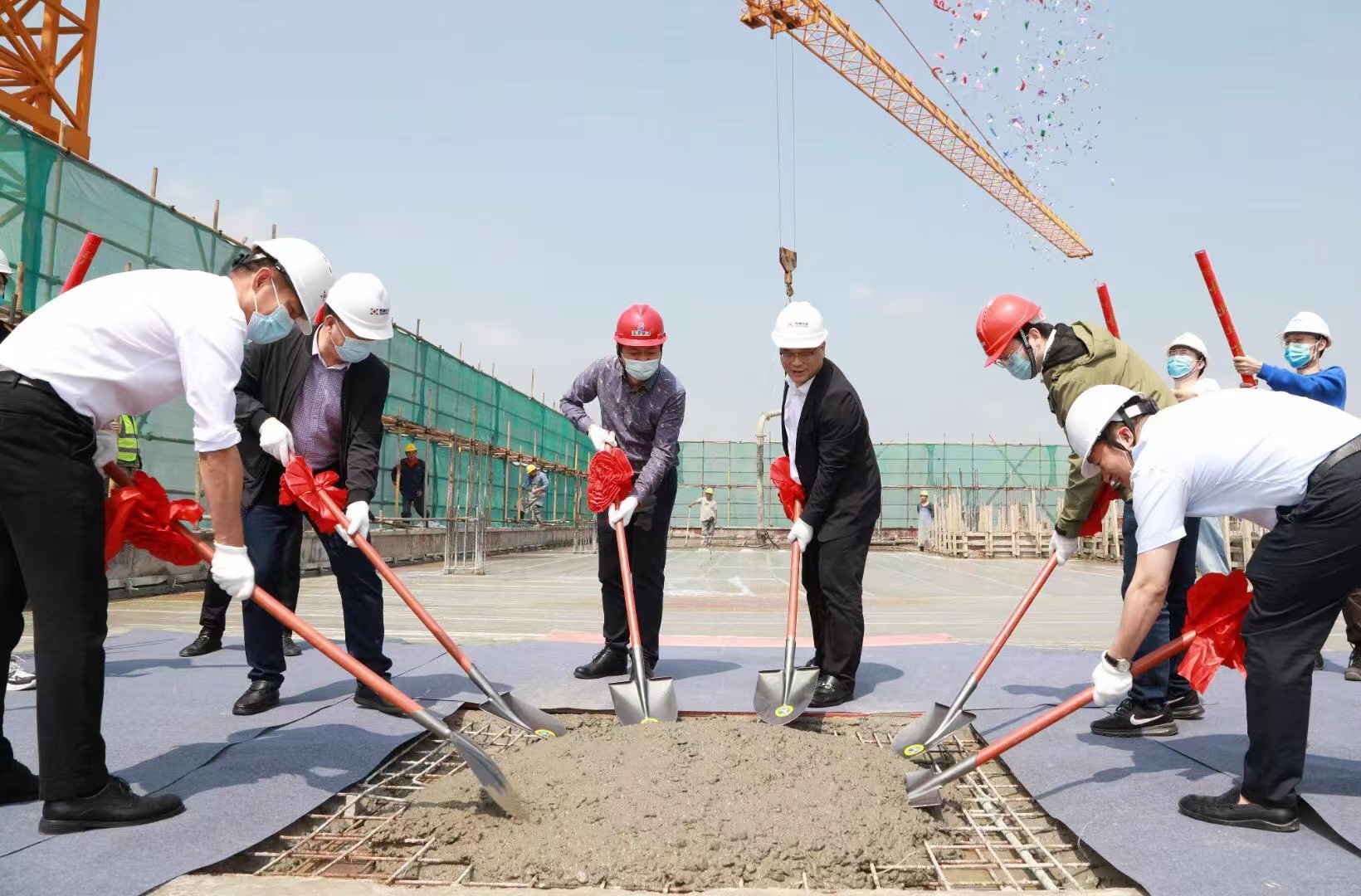 浙江一建，浙江一建三墩61地塊項目舉行封頂儀式1.jpg